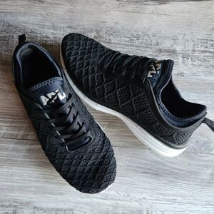 (10) APL by Lululemon shoes!
